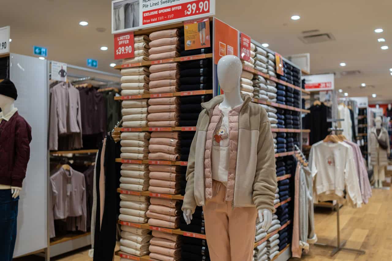 UNIQLO opens huge new store in popular shopping mall in Toronto