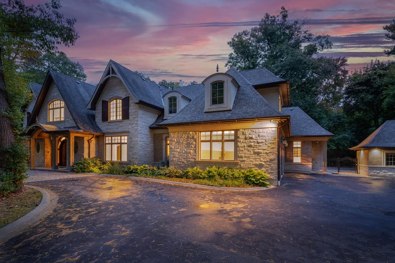 House of the Week: 11,000 sq ft Mississauga mansion where you can park up to 13 – yes, 13 cars. Listed by Sam McDadi Real Estate Inc.